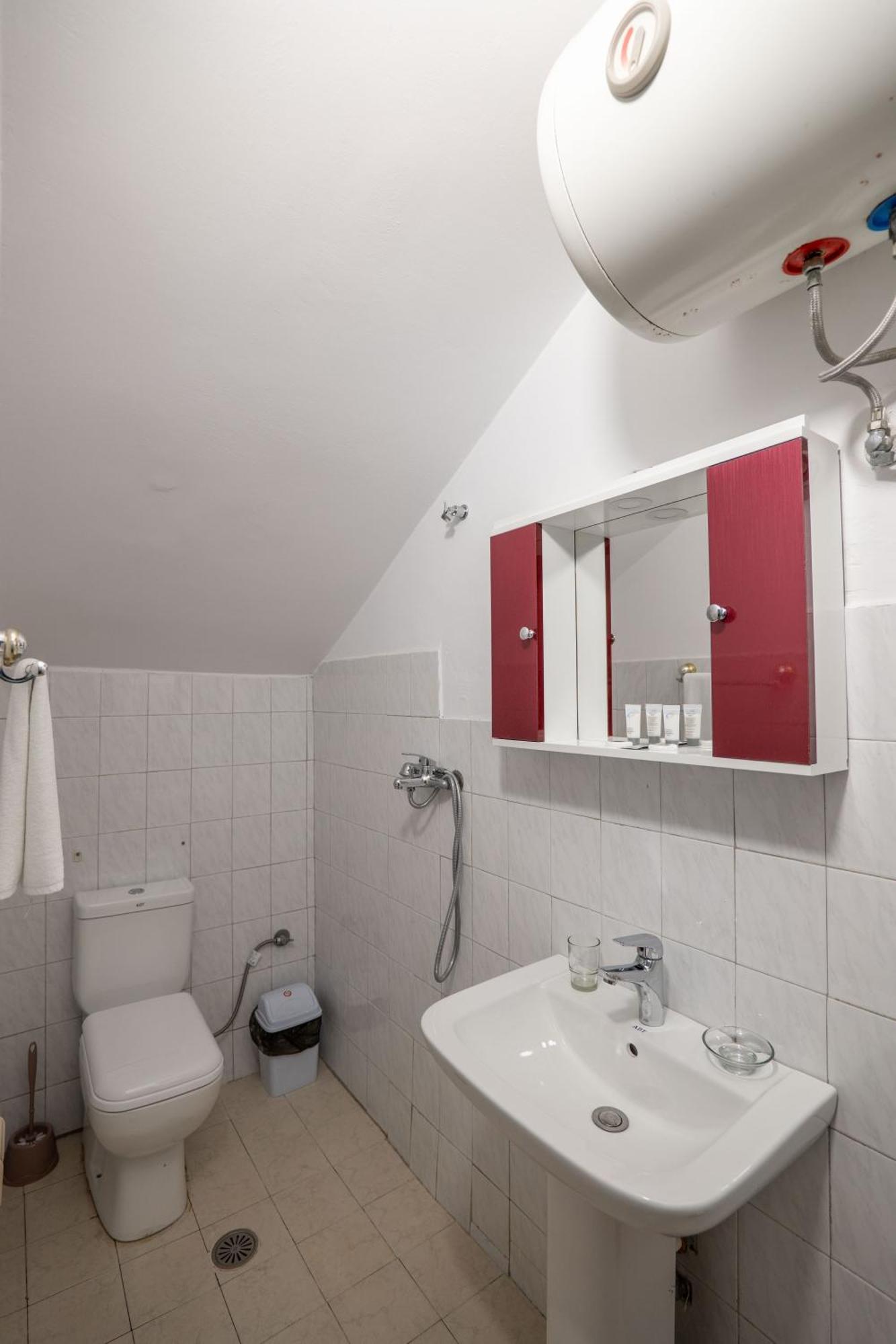 Hoteleks Inn & Suites Sarandë Eksteriør bilde