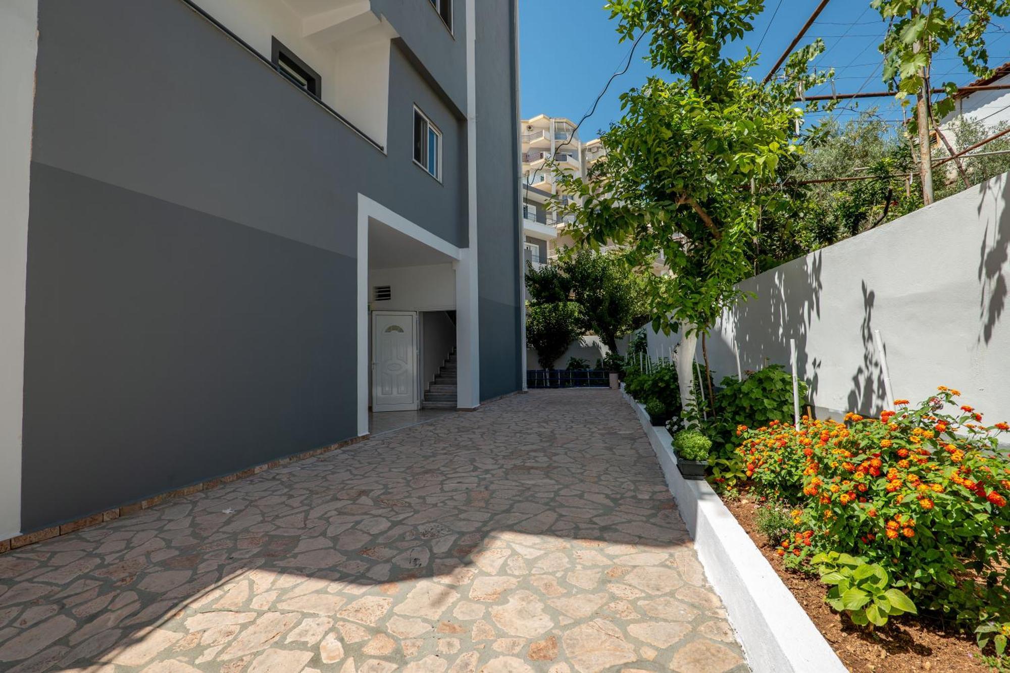 Hoteleks Inn & Suites Sarandë Eksteriør bilde