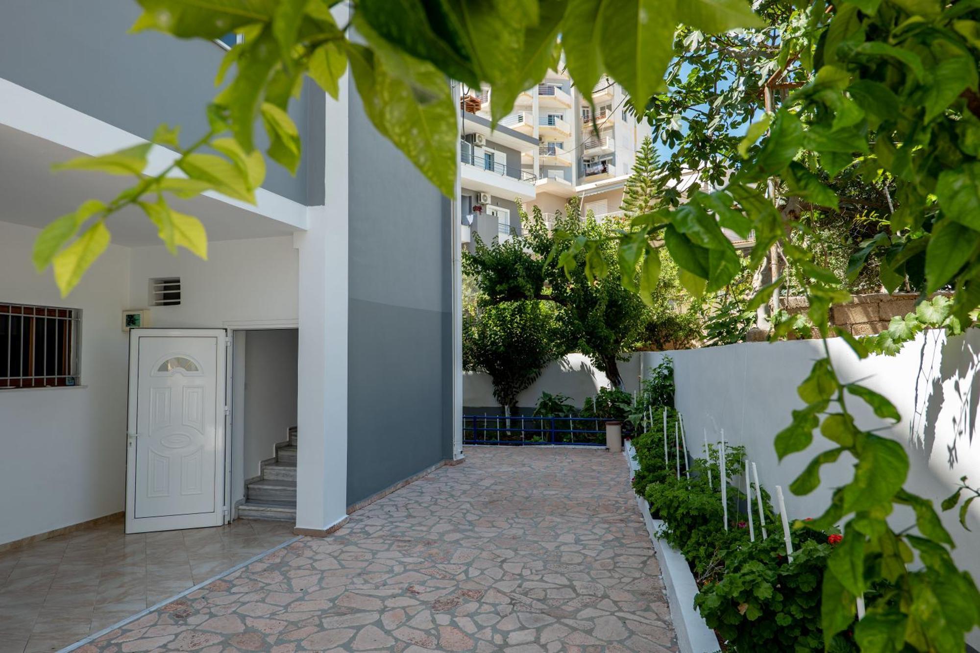 Hoteleks Inn & Suites Sarandë Eksteriør bilde